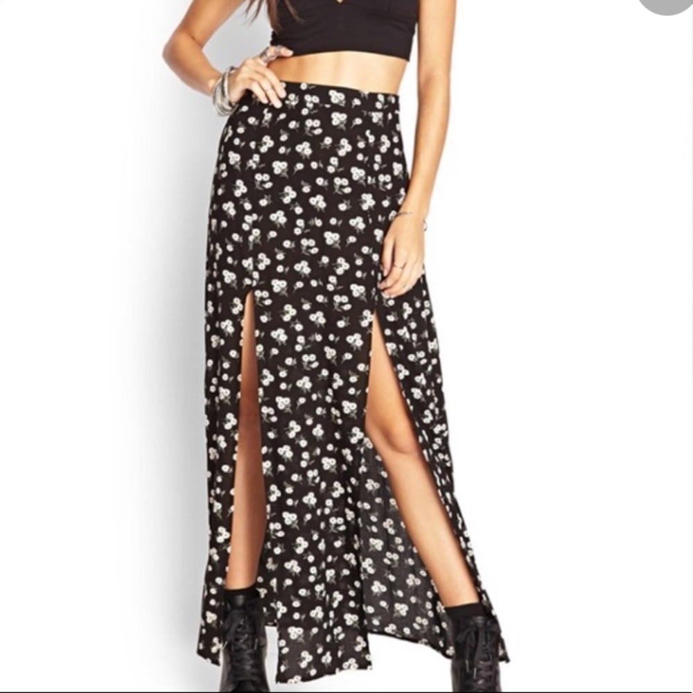 NWOT Forever 21 Maxi Floral Skirt with Slits